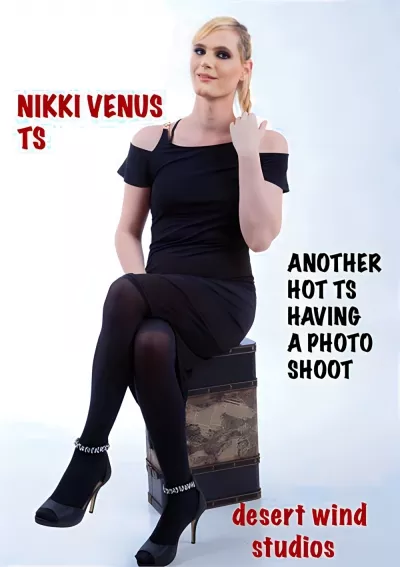 Nikki Venus TS