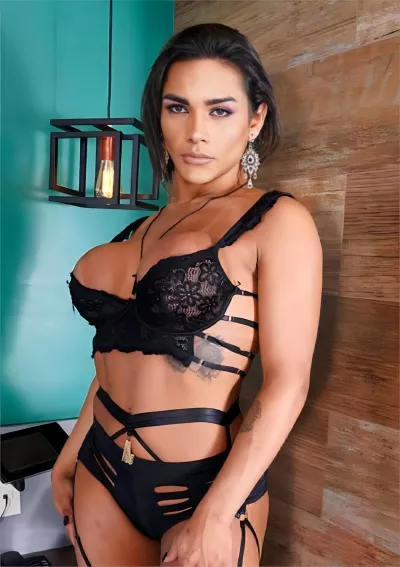 Juliana Fucks Her Guy