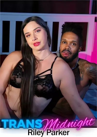 Riley Parker Wants Bare BBC In Her Juicy Ass